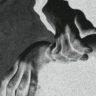 Breichiau Hir - Yn Tynnu Fi Fel Cortyn